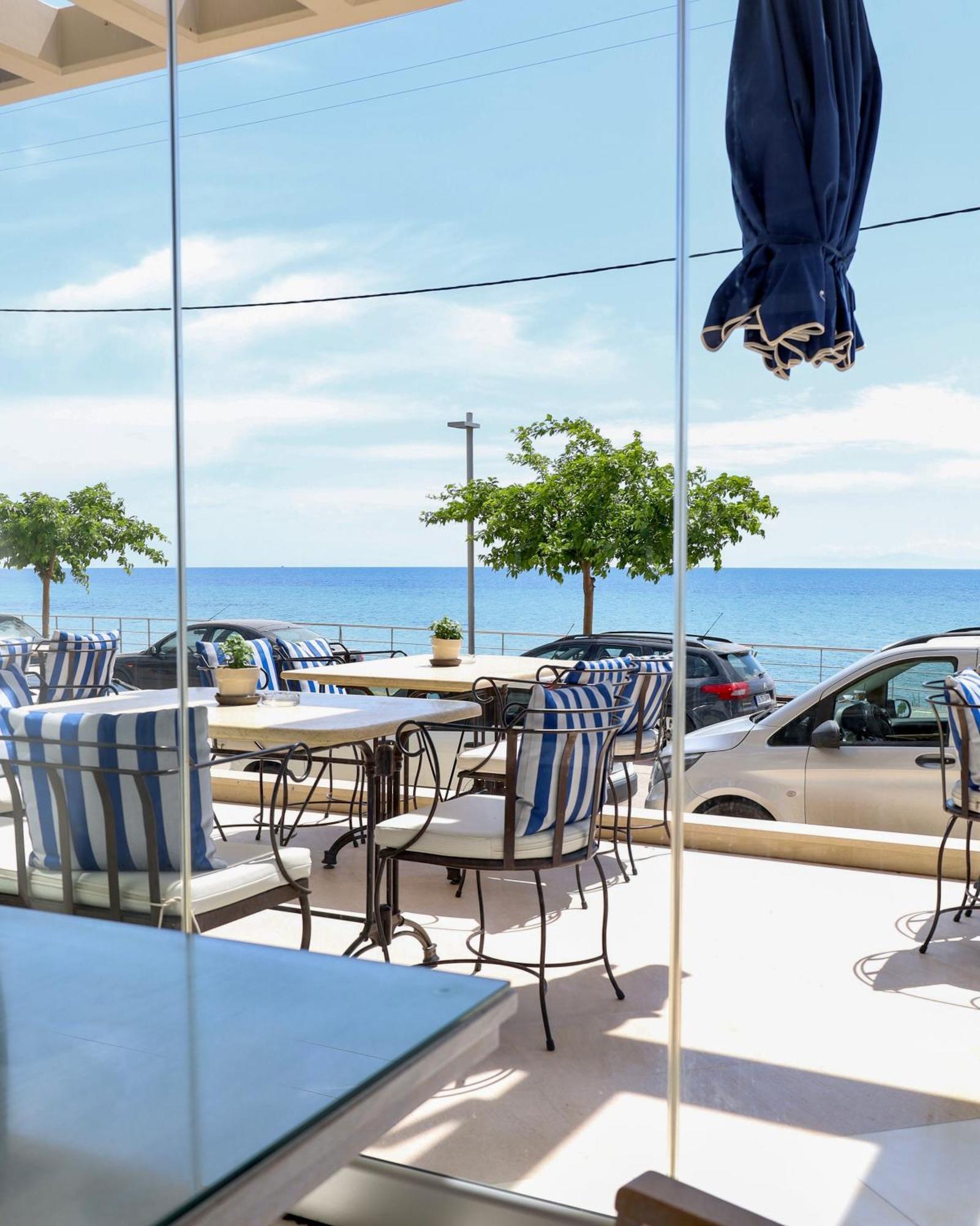 Aegean Blue Beach Hotel Nea Kallikrateia ภายนอก รูปภาพ