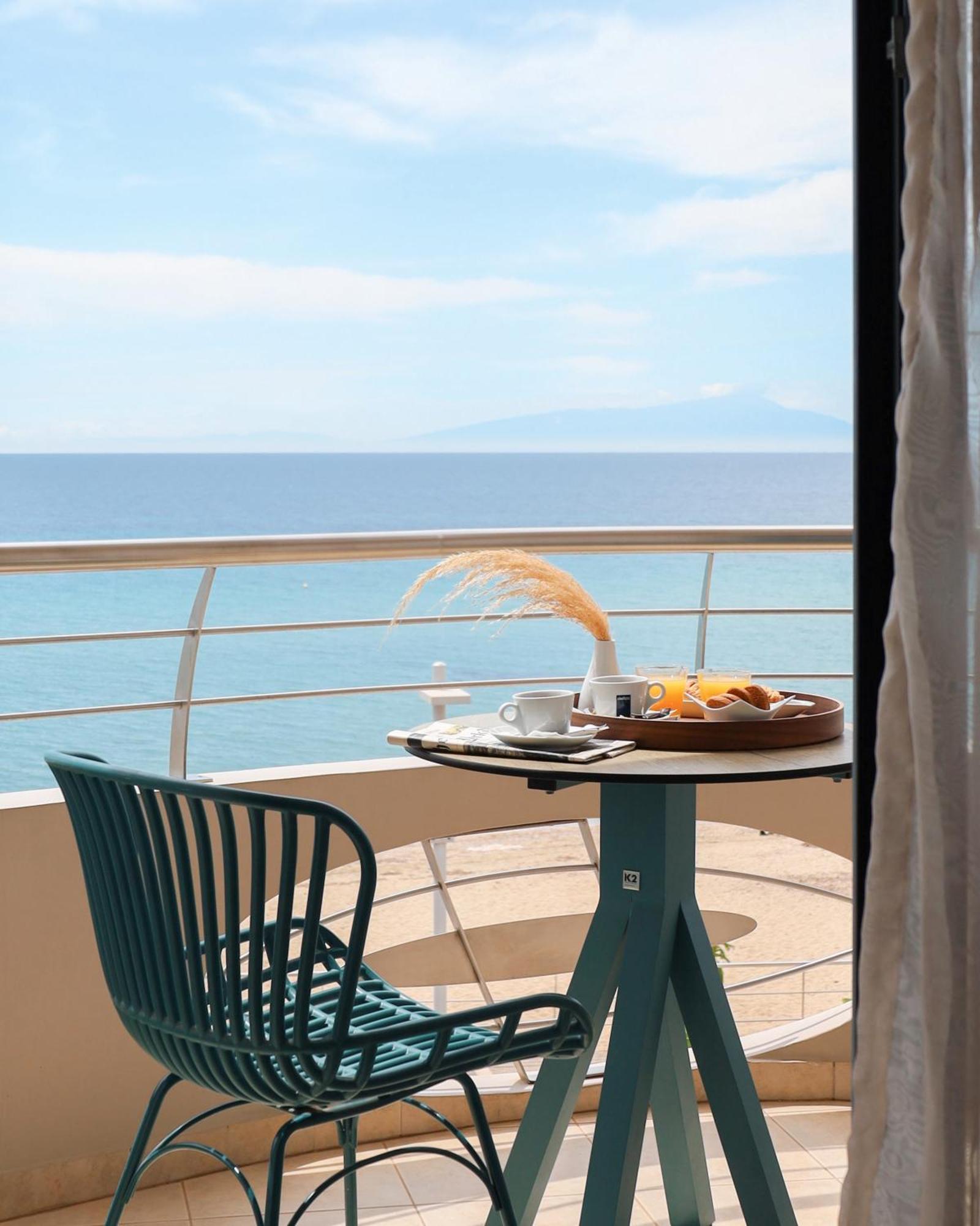 Aegean Blue Beach Hotel Nea Kallikrateia ภายนอก รูปภาพ