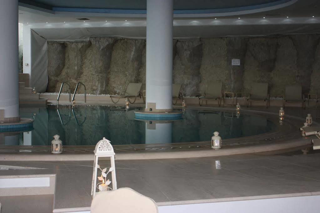 Aegean Blue Beach Hotel Nea Kallikrateia ภายนอก รูปภาพ